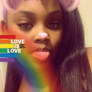 Meet your Posher, Destinee